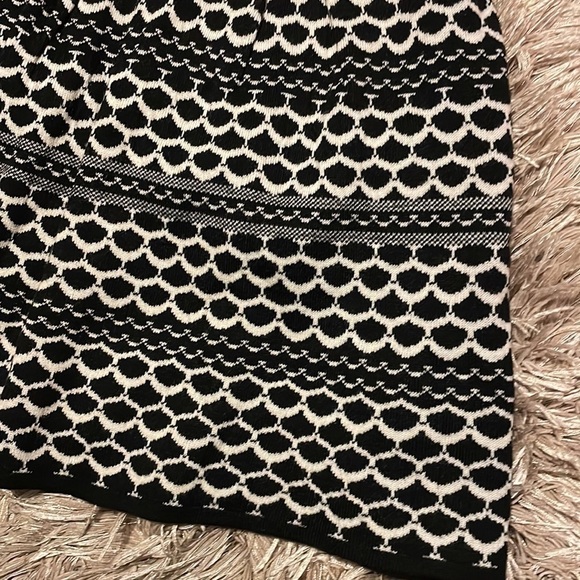 JESSICA Simpson Mini Skater Skirt - Picture 2 of 7